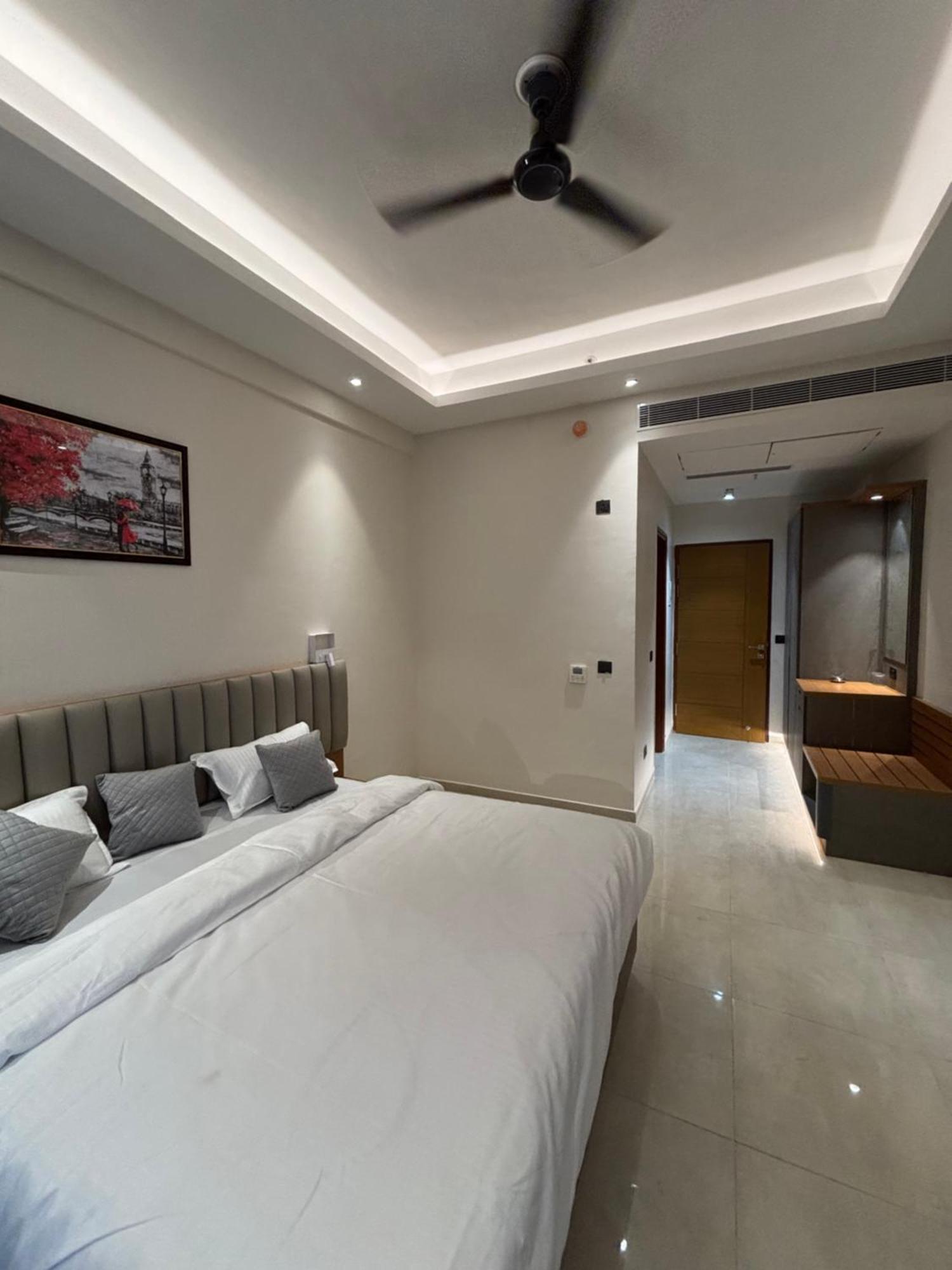 The Ghar Hotel Lucknow Bagian luar foto