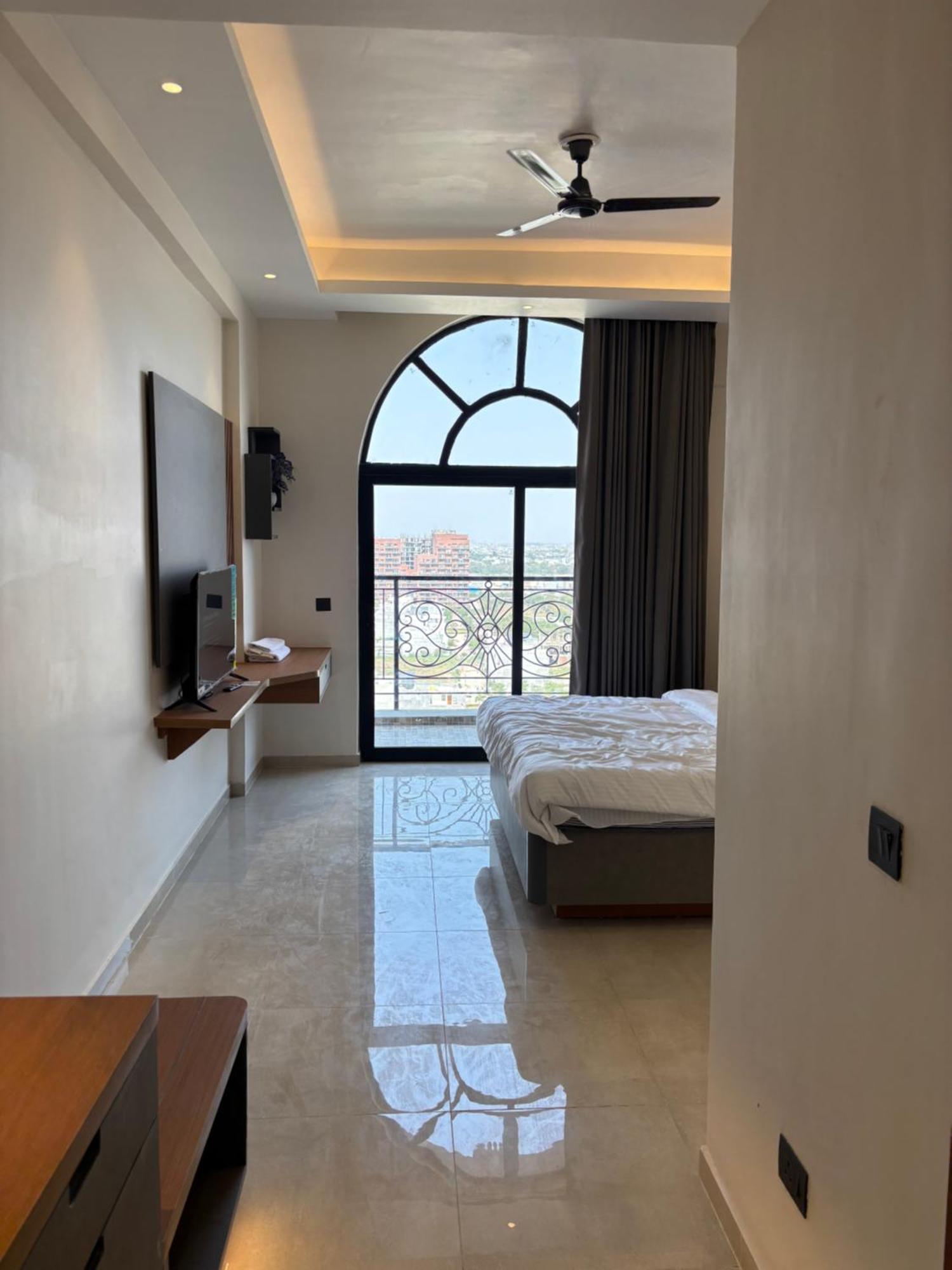 The Ghar Hotel Lucknow Bagian luar foto